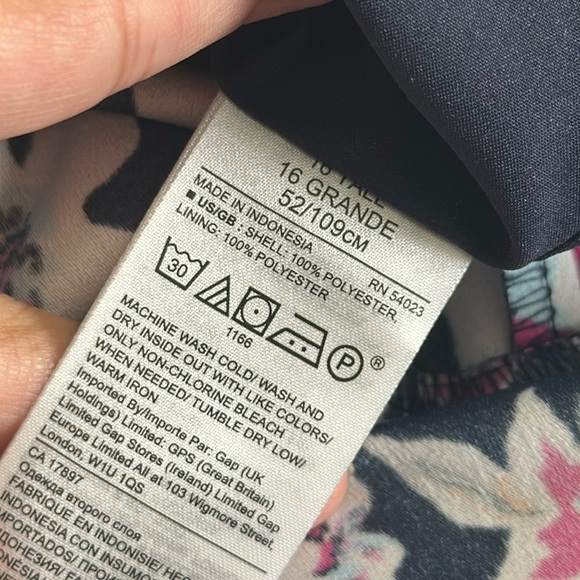 Banana Republic Navy Drop Waist Mixed Floral Flounce Sleeveless Size 16 Tall - Picture 12 of 13